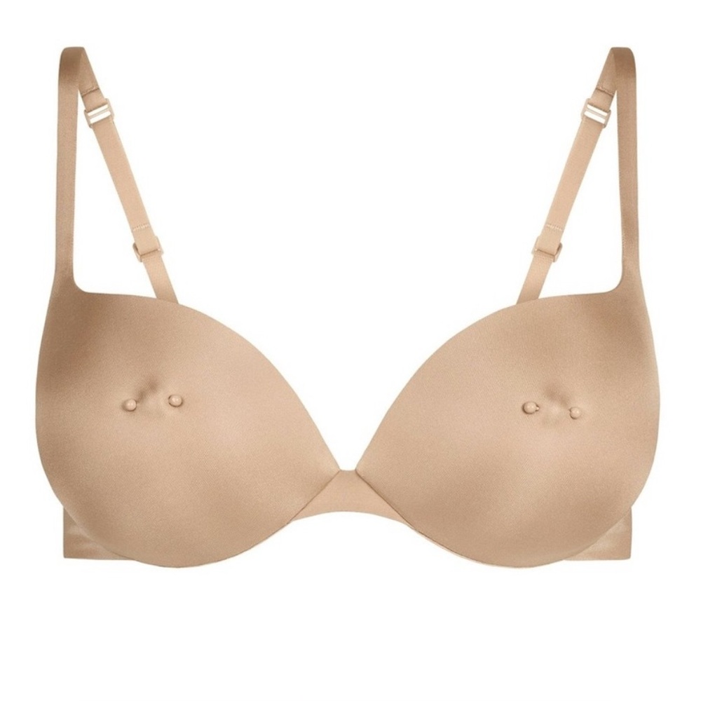 SKIMS Ultimate Nipple Pierced Push up Bra